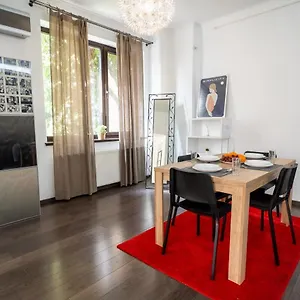 Cozy & Spacious Flat Near Victoriei Square Bucureşti